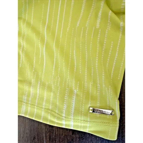 Calvin Klein Women's Pleated Geometric striped V-Neck Top Lime & White M - Picture 8 of 8